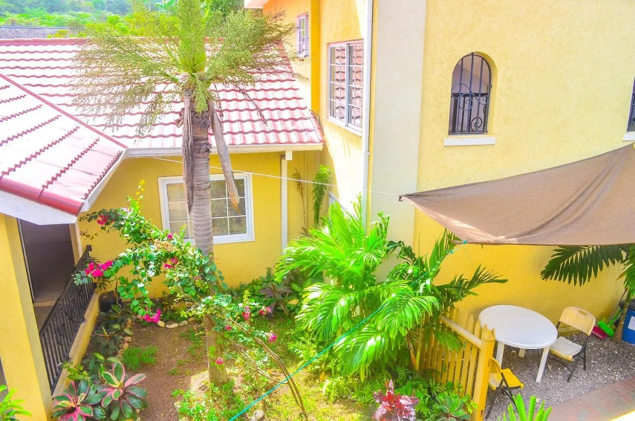 Reggae Hostel Ocho Rios 0*,